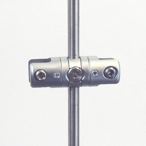 RG21_rod_multi_position_support_double_for_panels_vertical